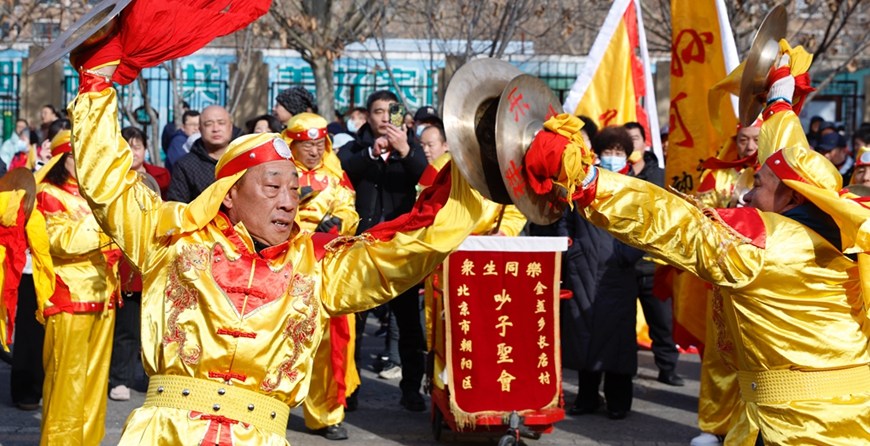 北京：市民游庙会 庆元宵